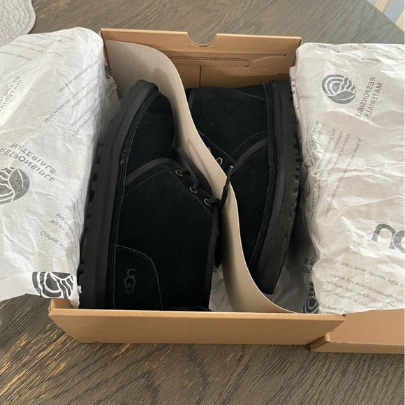 UGG Neumel Boot lined in upcycled UGGplush Size 8 Color Black - Picture 13 of 13